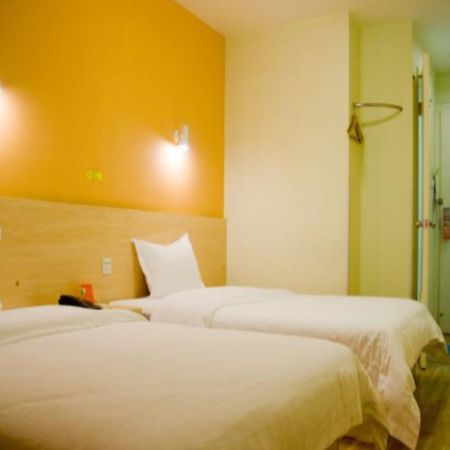 7 Days Inn Kanton Zewnętrze zdjęcie