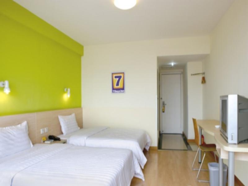 7 Days Inn Kanton Zewnętrze zdjęcie